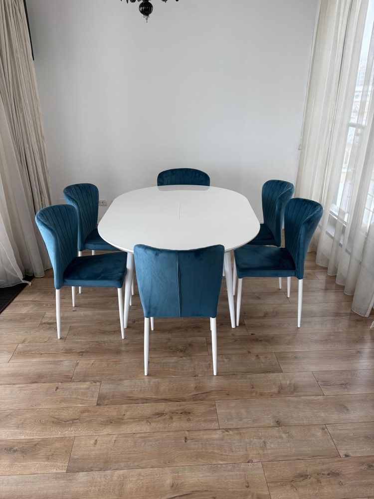 Masa dining extensibila + scaune