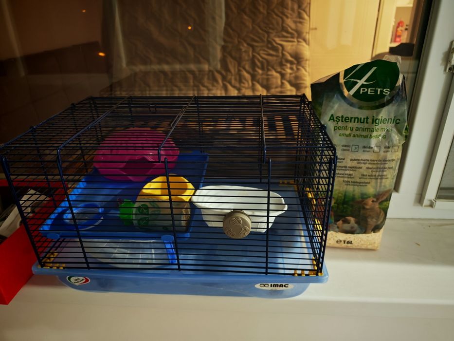 Cușcă papagal sau hamster