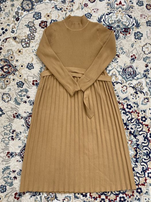 Платье длина миди размер 42