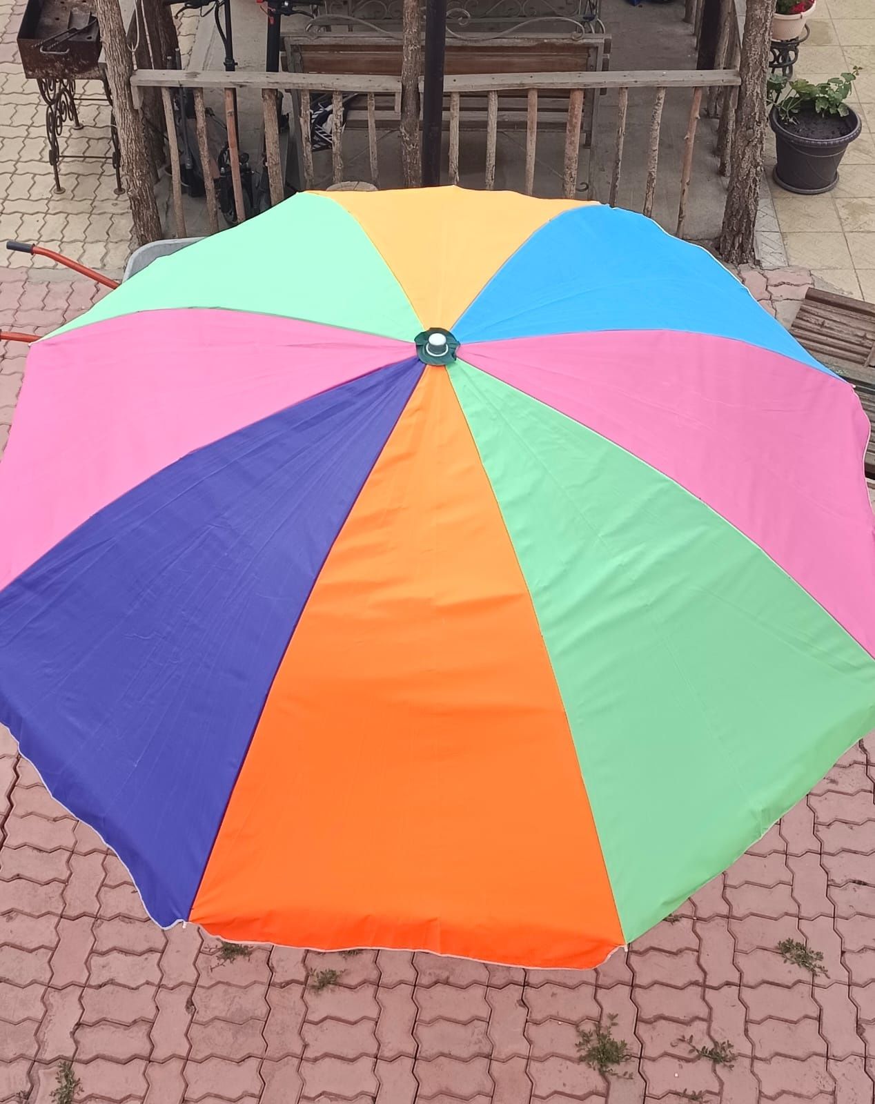 Продам зонт пляжный