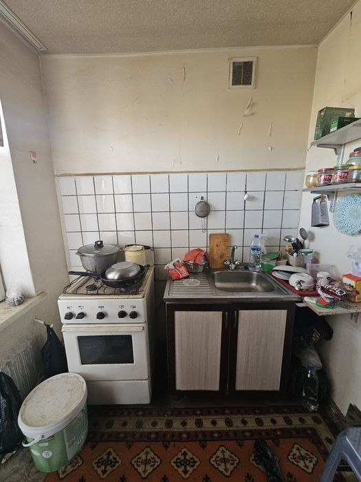 Продаю 1/4/4 Куйлюк-3 метро матонат минут 6-7 ходьбы