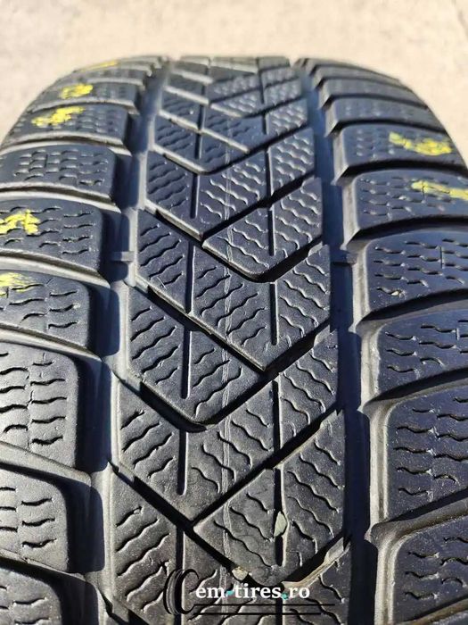 Anvelopa Iarna 245/40 R19 PIRELLI Sottozero 3 98V - Runflat