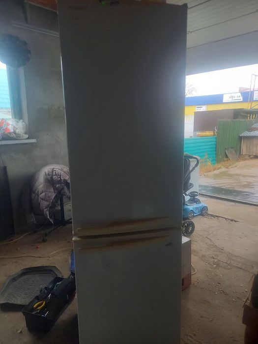 Рабочий холодильник