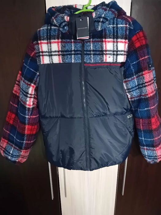 Зимно яке на Tommy Hilfiger