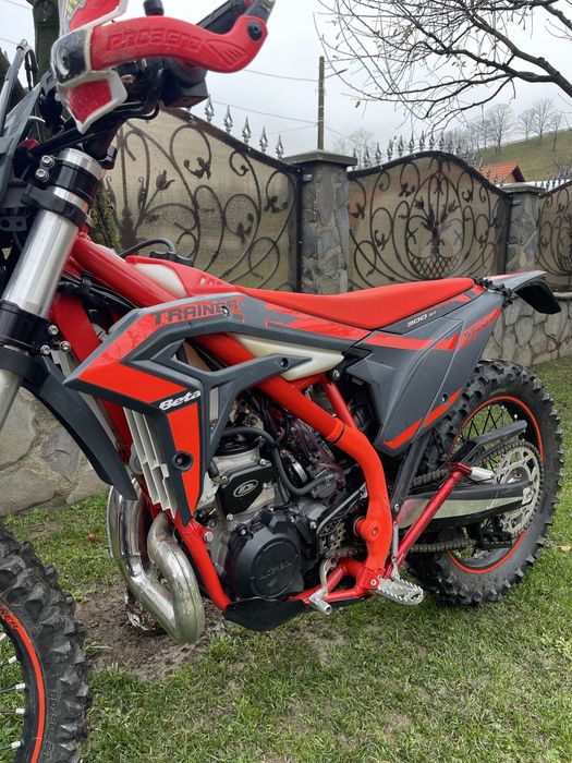 Beta X-Trainer 300 2024 – Doar 4 ore, ca nouă