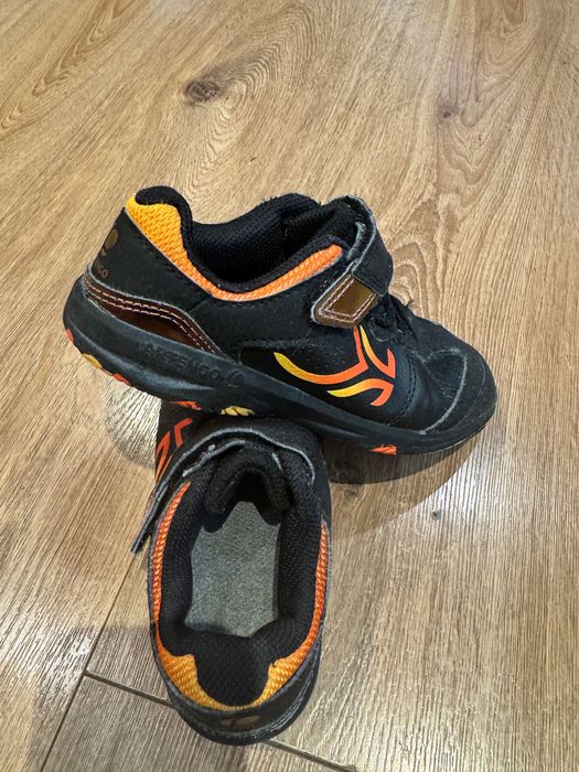 Маратонки 27 номер за момче