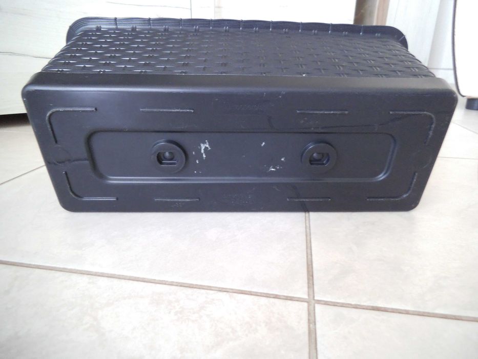 Саксии - керамични, пластмасови