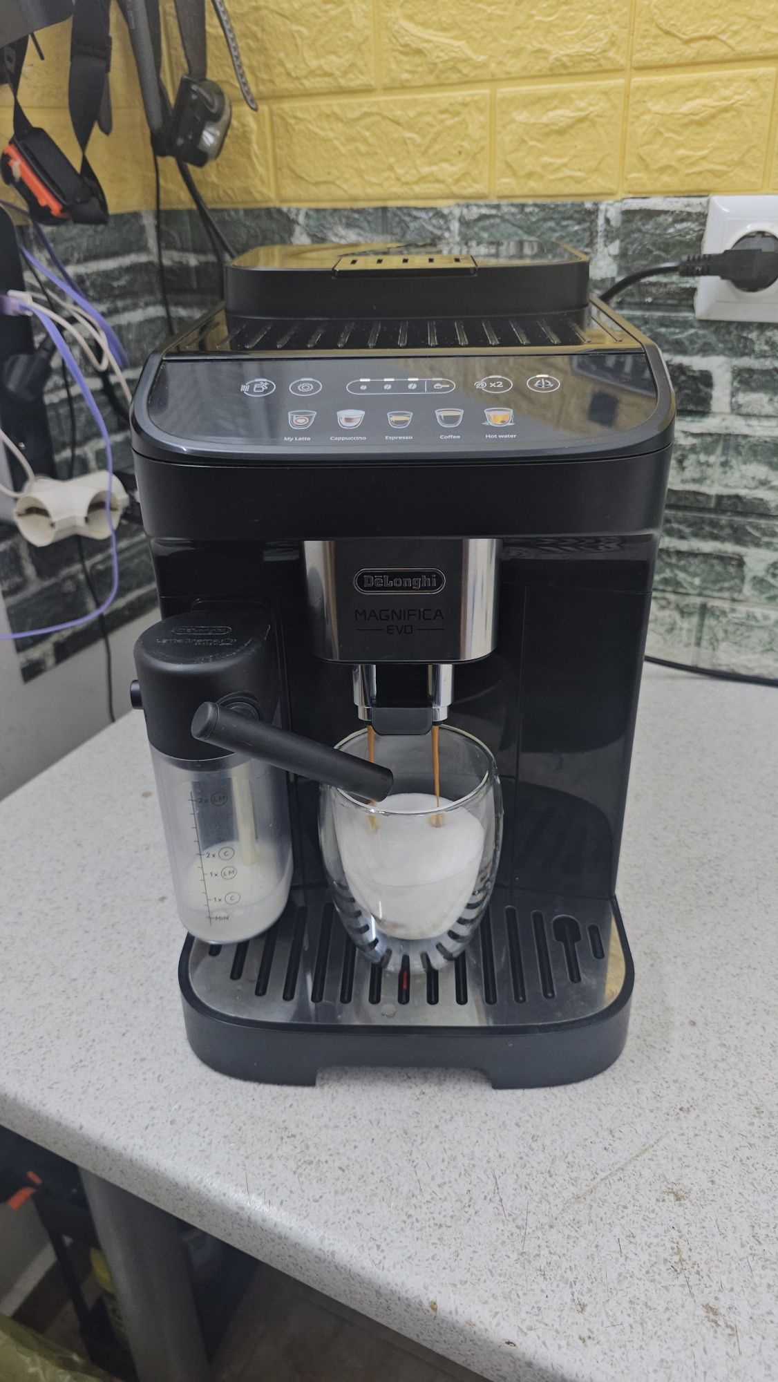 Espressor Delonghi Magnifica Evo