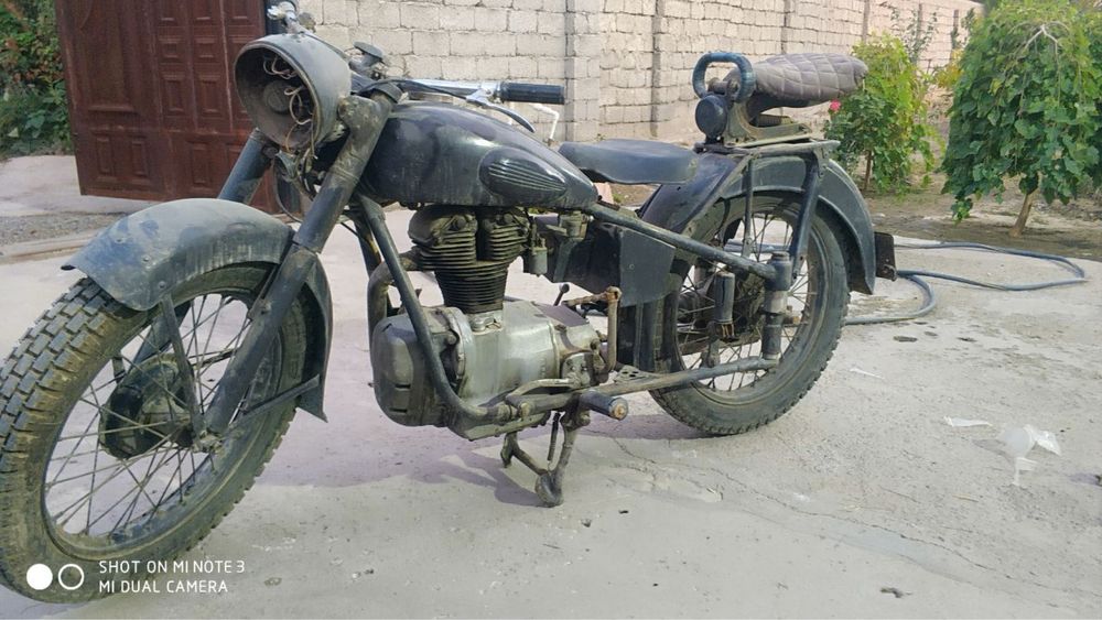 Продается мотоцикл симсон аво425