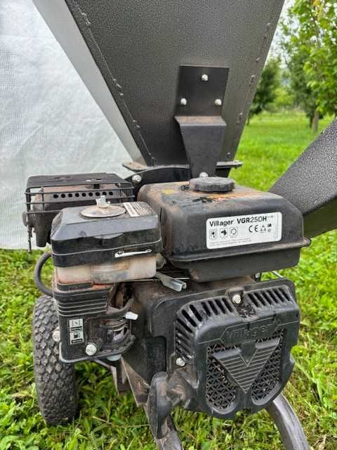 Tocator + concasor de crengi Villager VPC 250 S