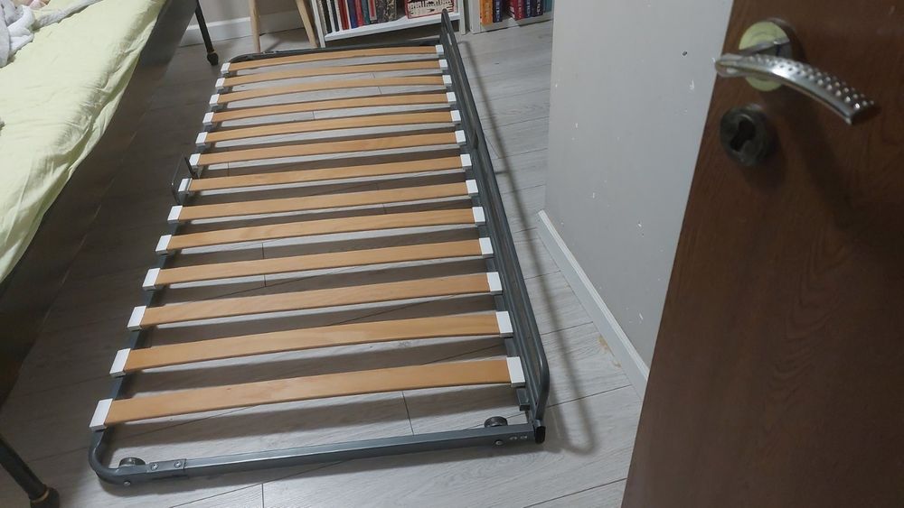 Допълнително изтеглящо се легло ikea svarta pull out bed