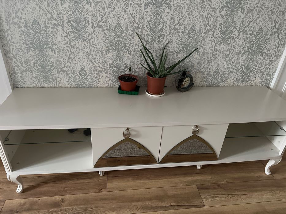 ТВ тумба марки “Belona”