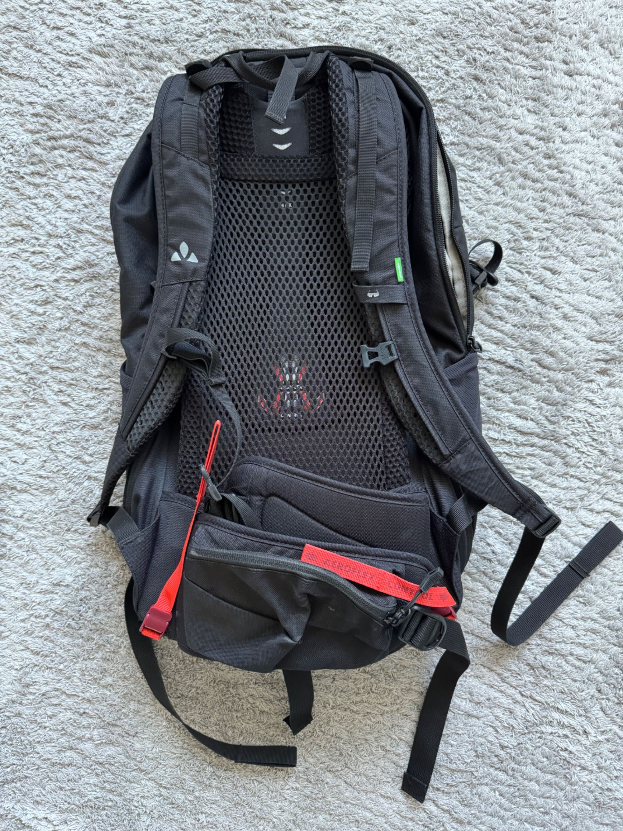 Rucsac drumetie / hiking / trekking Vaude Wizard 30+4 litri