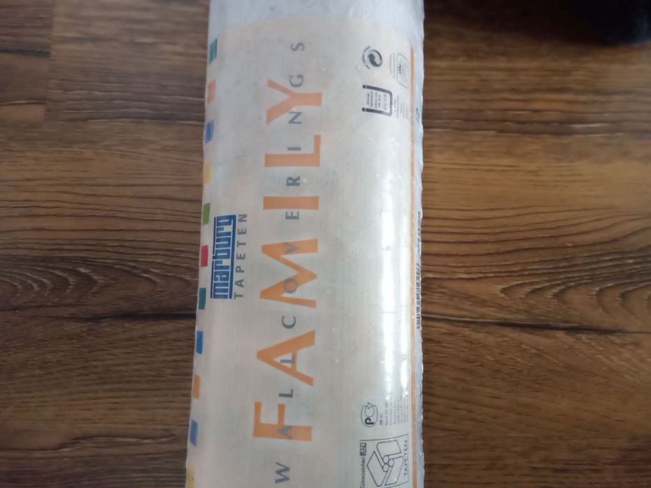 Vând 2 modele de tapet