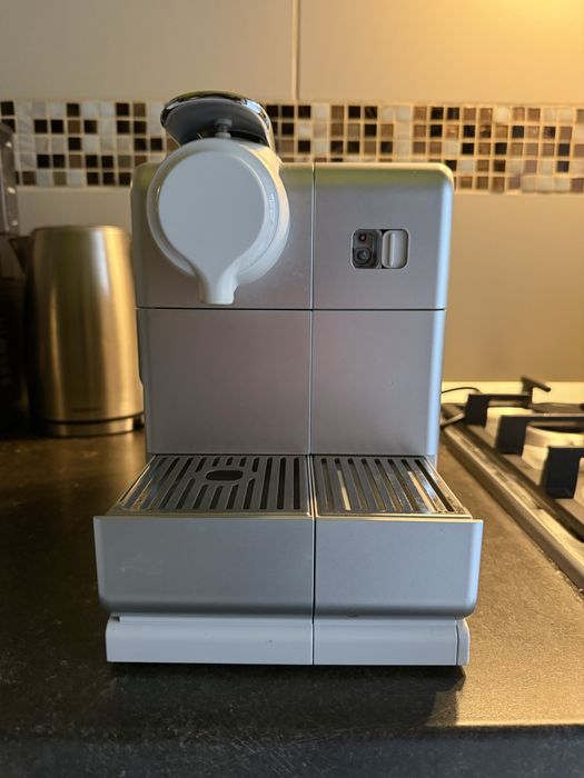 Espressor Nespresso Lattissima Touch F521-EU-SI-NE, 1400 W, 19 bar