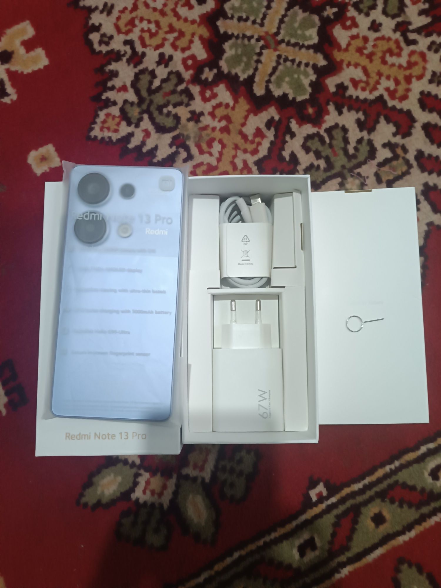 Redmi not 13 pro xotrasi 8+8/258 narxi 2.300 ming som