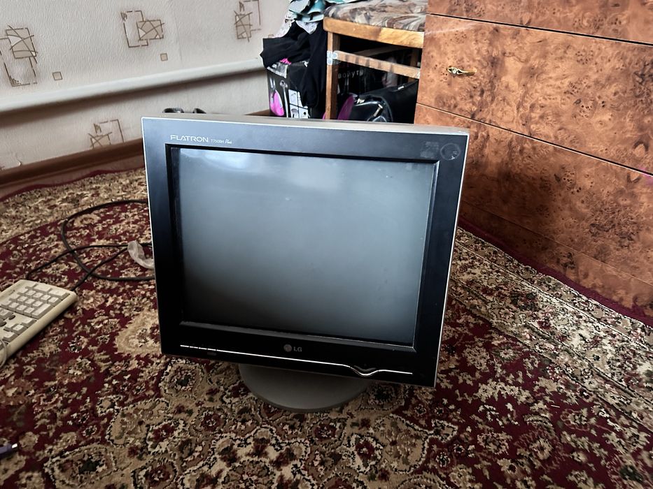 Монитор старый торг есть