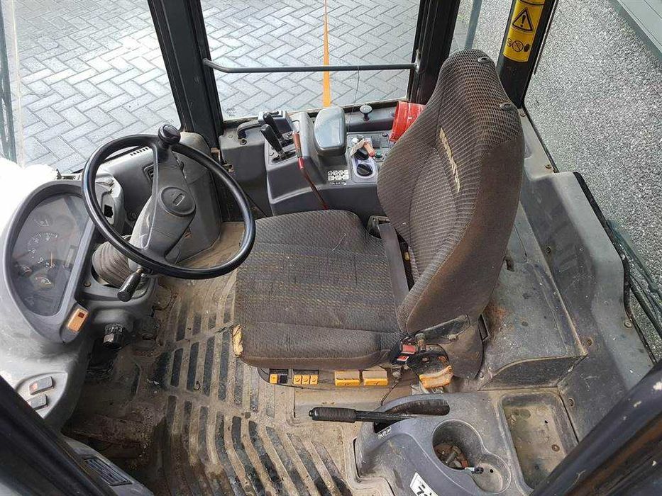 Cabina utilaj Komatsu WA320-5H - Piese de schimb Komatsu