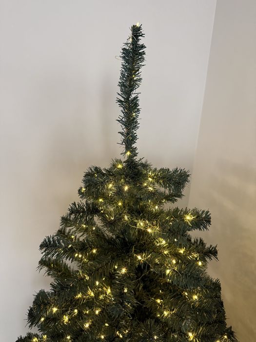 Продам искуствкнную елку