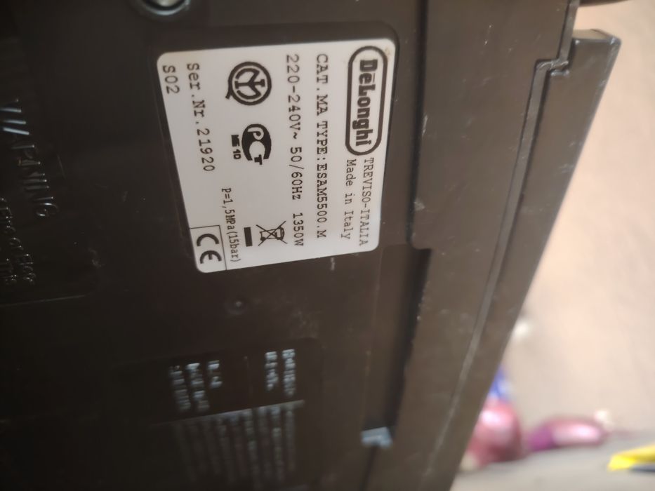 Vând aparat de cafea Delonghi Perfecta Cappuccino ESAM 5500