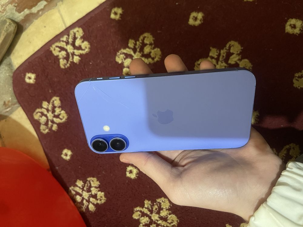 Iphone xr srocno!