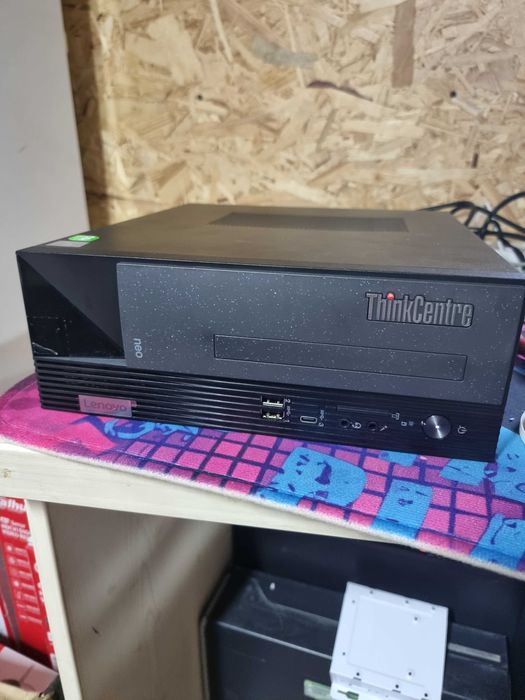 ThinkCentre neo 50s Gen 4, I3 gen 13 , garantie!
