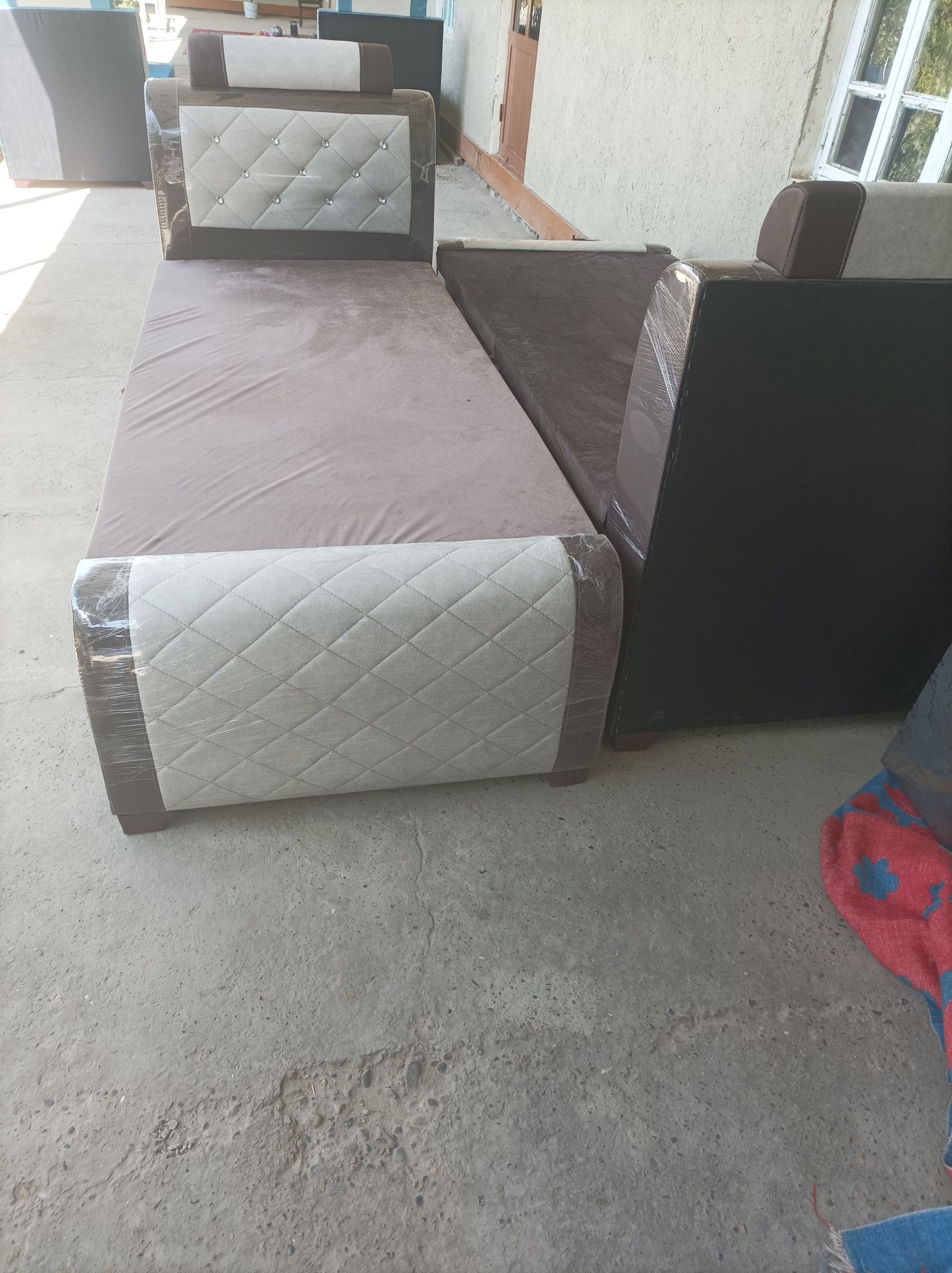 divanlar optim oladiganlar uchun ham yasap beramiz