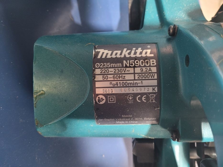 Circular electric Makita la  220 v cu panza multimaterial
