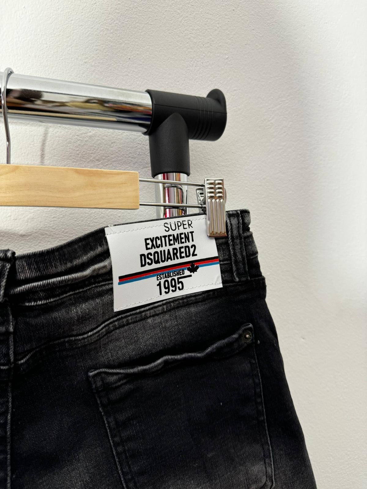 Blugi scurti Dsquared2