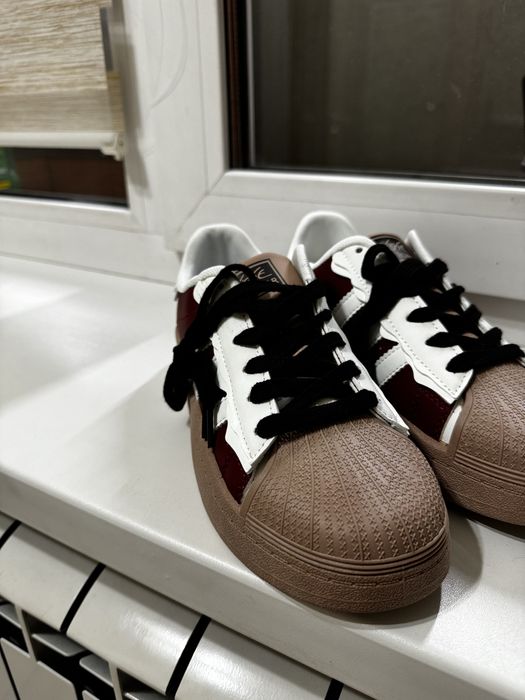 Обувь кроссовки