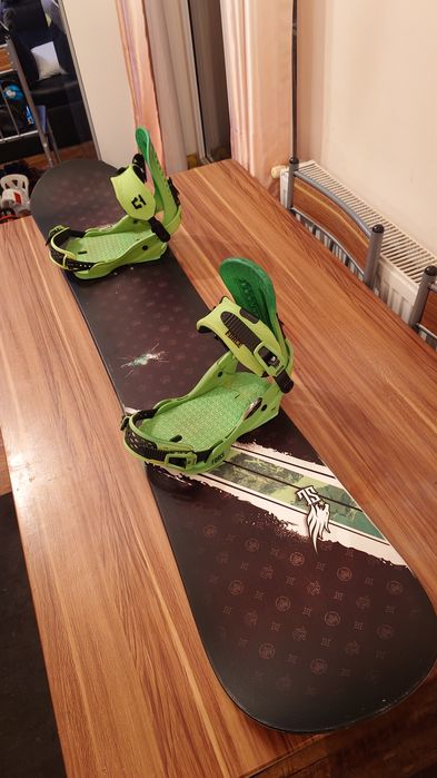 Placa Snowboard Neversummer 158 Cu legaturi Union Force L