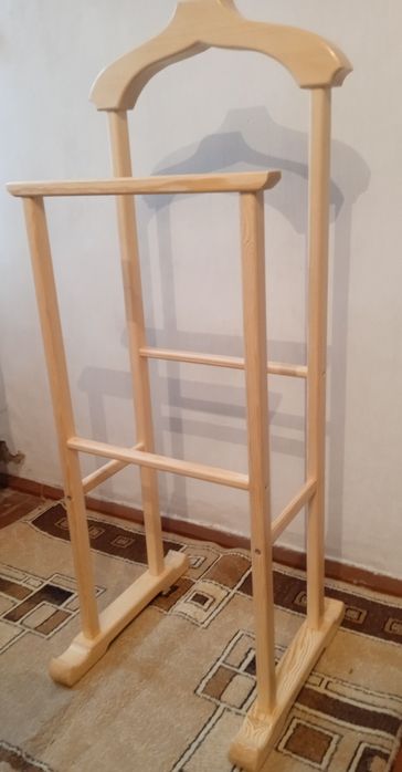 Костюмная вешалка