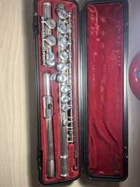 Продаю флейту Yamaha