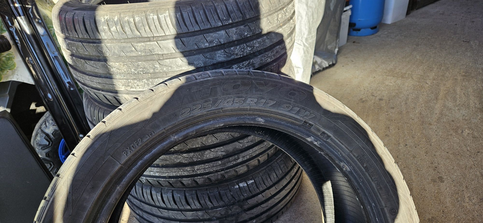 Продавам летни гуми Toyo Proxes CF2 225/45 r17 91W