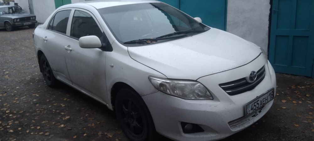 Тойота королла  .