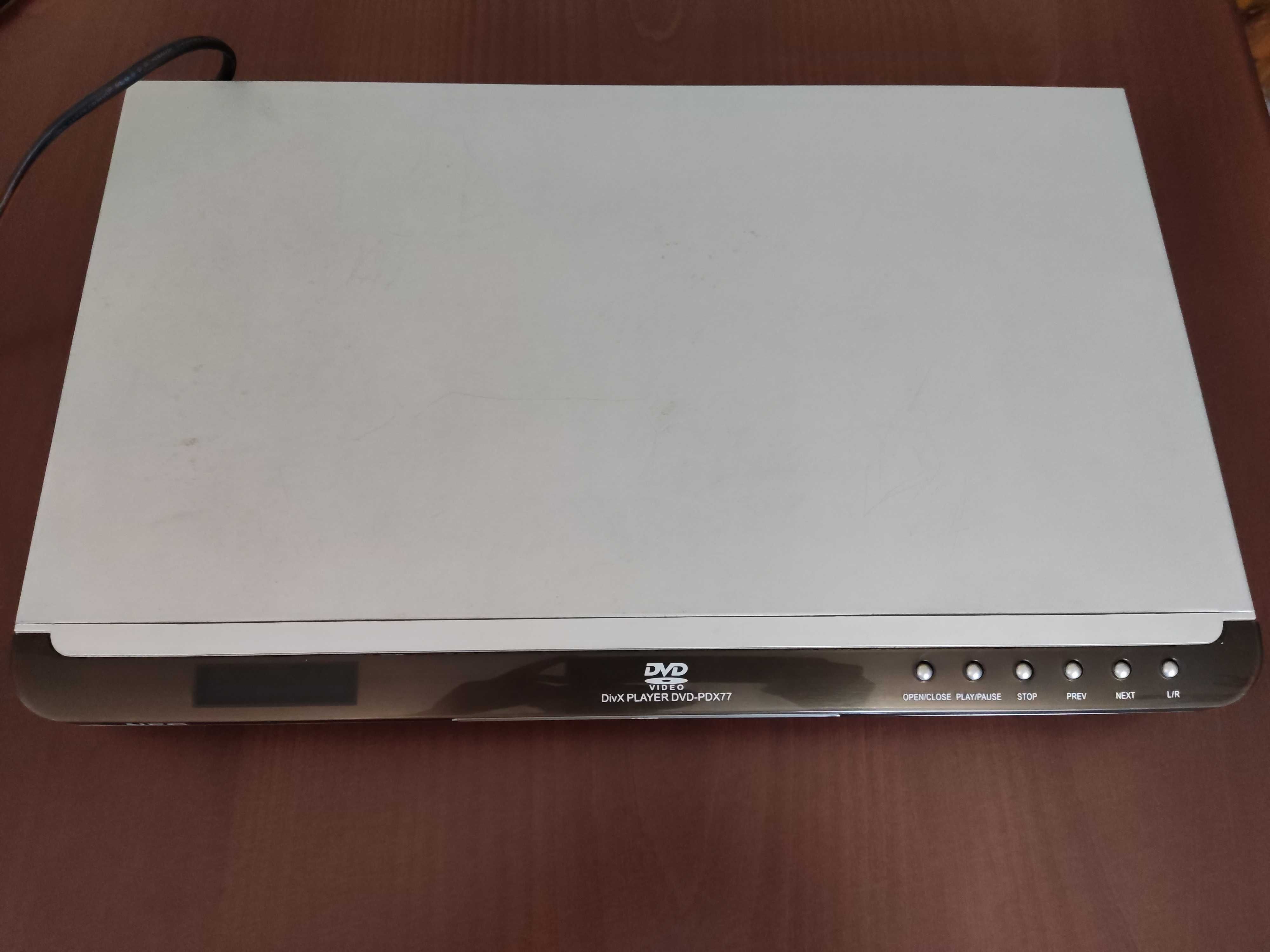 Продавам отличен DVD Player NEO