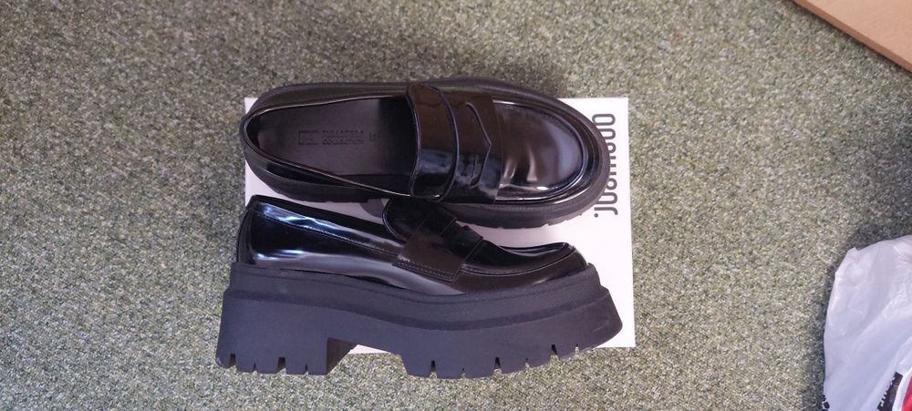 Mocasini Bershka