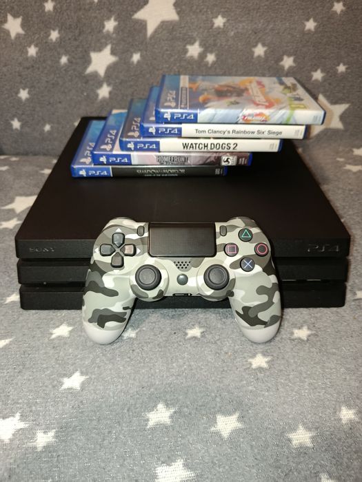 Playstation 4 PRO 4K Sshd 1TB  + 5 jocuri + 1 controller PS4 PRO
