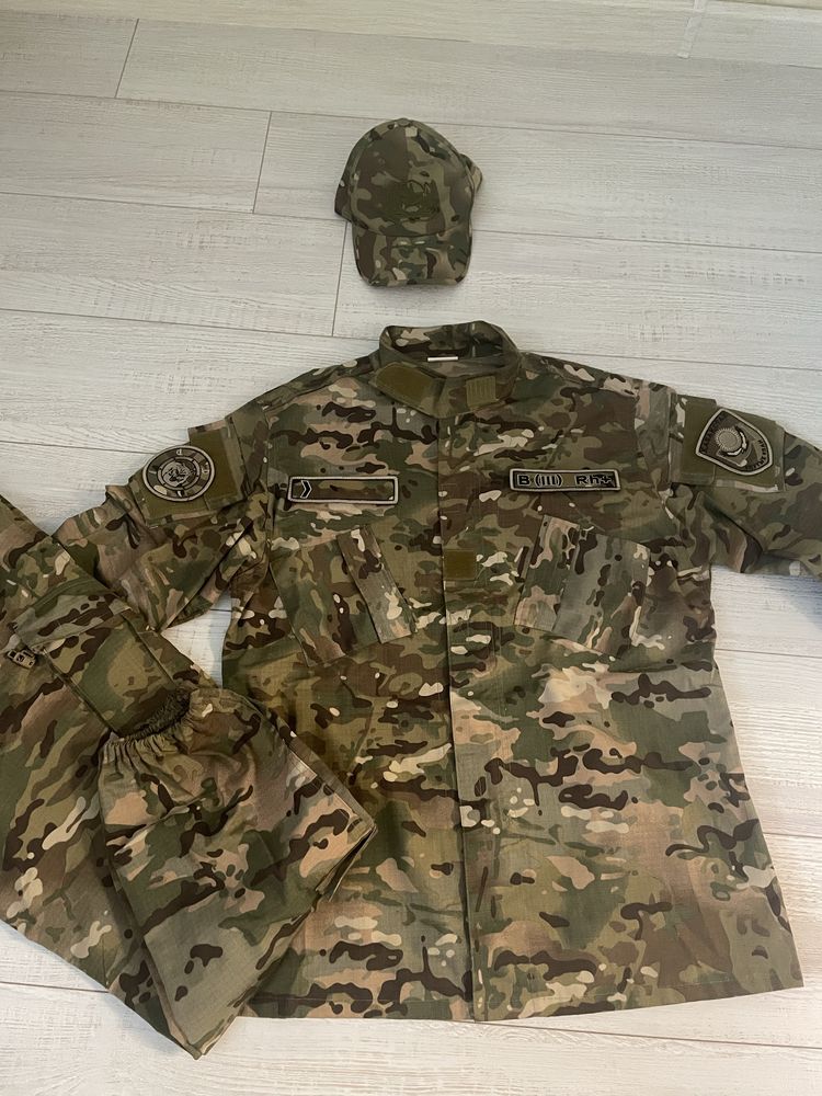 Продам военную форму в мультиколор цвете