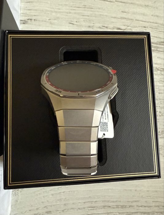 ЧИСТО НОВ Huawei Watch GT 5 Pro Titanium 24м. ГАРАНЦИЯ
