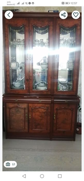 Сервант для гостиной сост хороший