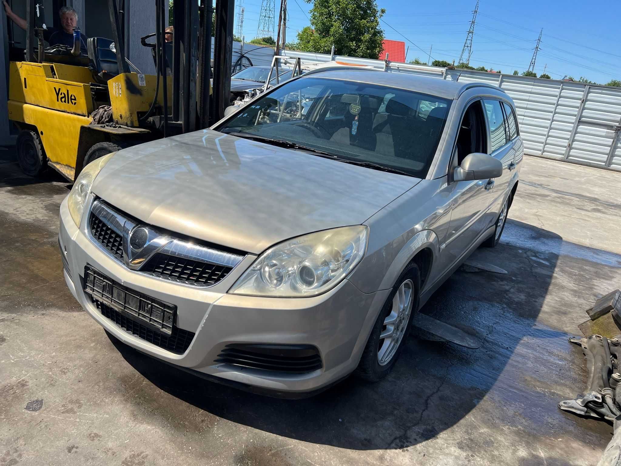 Fata completa/Dezmembrari Opel Vectra C 1.9 CDTI 120 cai BREAK