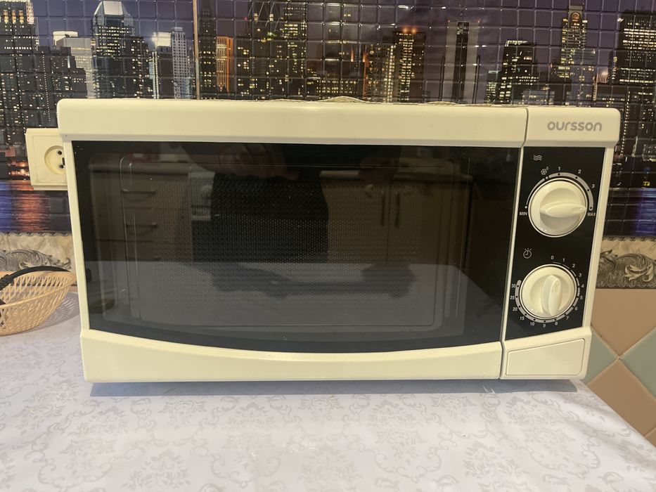 Продам микроволновую печь