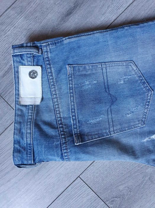 Blugi DIESEL "Buster" Slim-Tapered - Marime W38 L32 (Talie 103 cm)