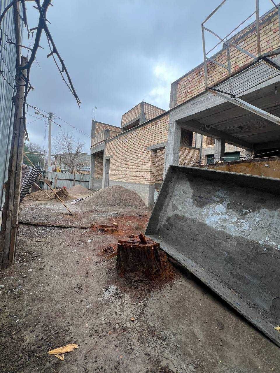 Продам два дома-близнеца на Дархане  2 сотки