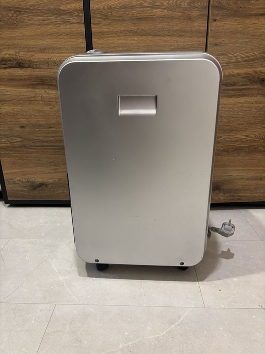 Мощен влагоабсорбатор компресорен 20л/ден