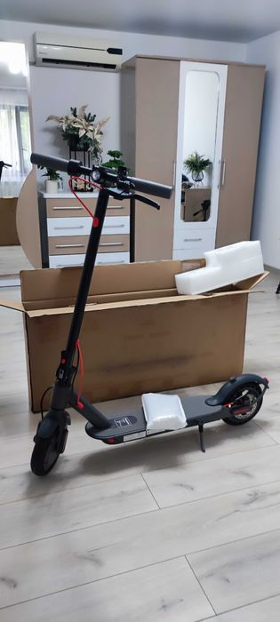 Trotineta electrica noua 0km AovoPro ver 10.5Ah cu autonomie extinsa