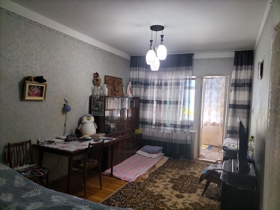 Продаётся квартира на Юнусабаде 19 квартал, своя.