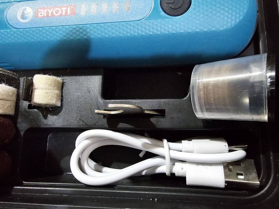 Гравер аккумуляторный BIYOTI