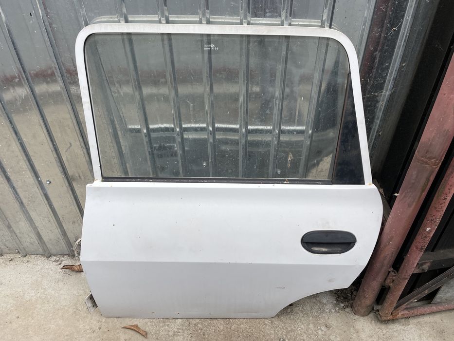 Vand usi spate Dacia Papuc-1307/5 locuri